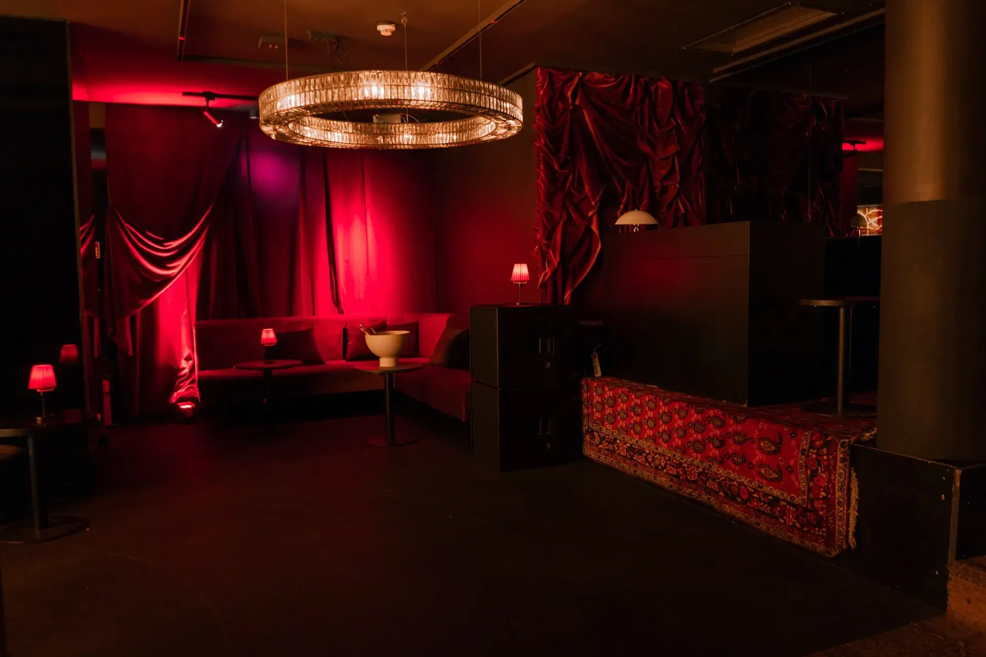 Studio — 3